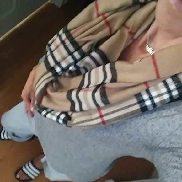 Plaid Infinity Scarf NWOT - Picture 8 of 8